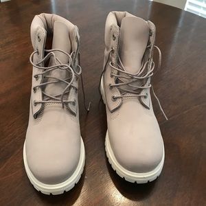 Brand new-never worn Women's Timberland Boots